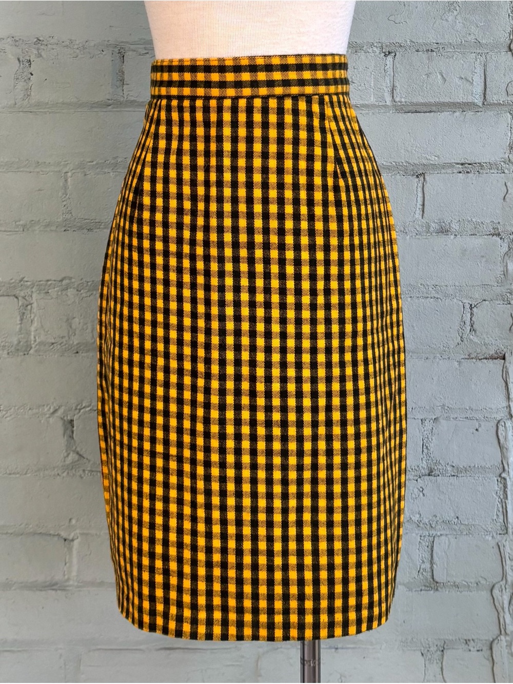 Vintage Plaid Pencil Skirt in Yellow and Black